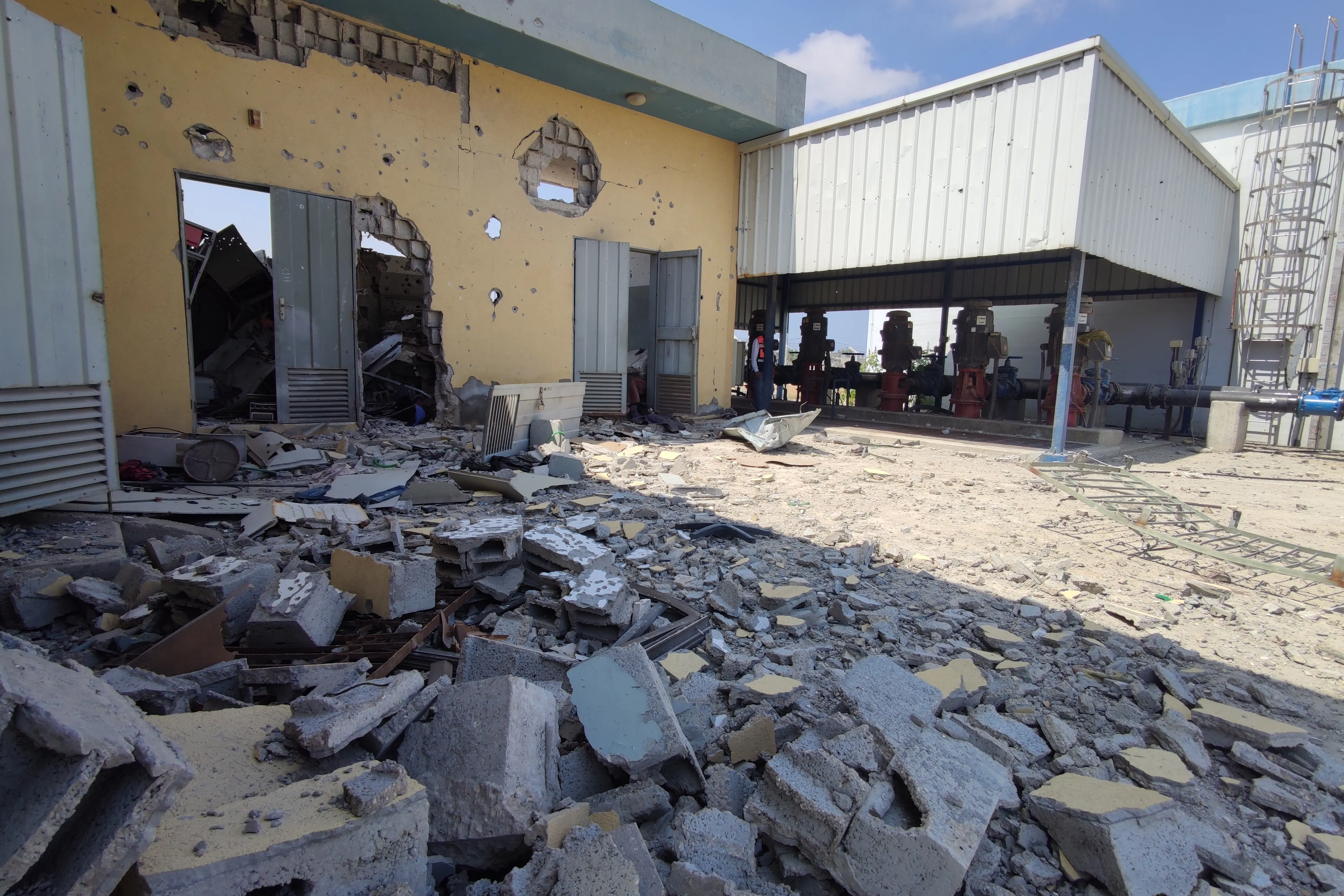 أعيدوا الأمل لغزة: معًا لإيصال الماء لإنقاذ حياة 350,000 نازح